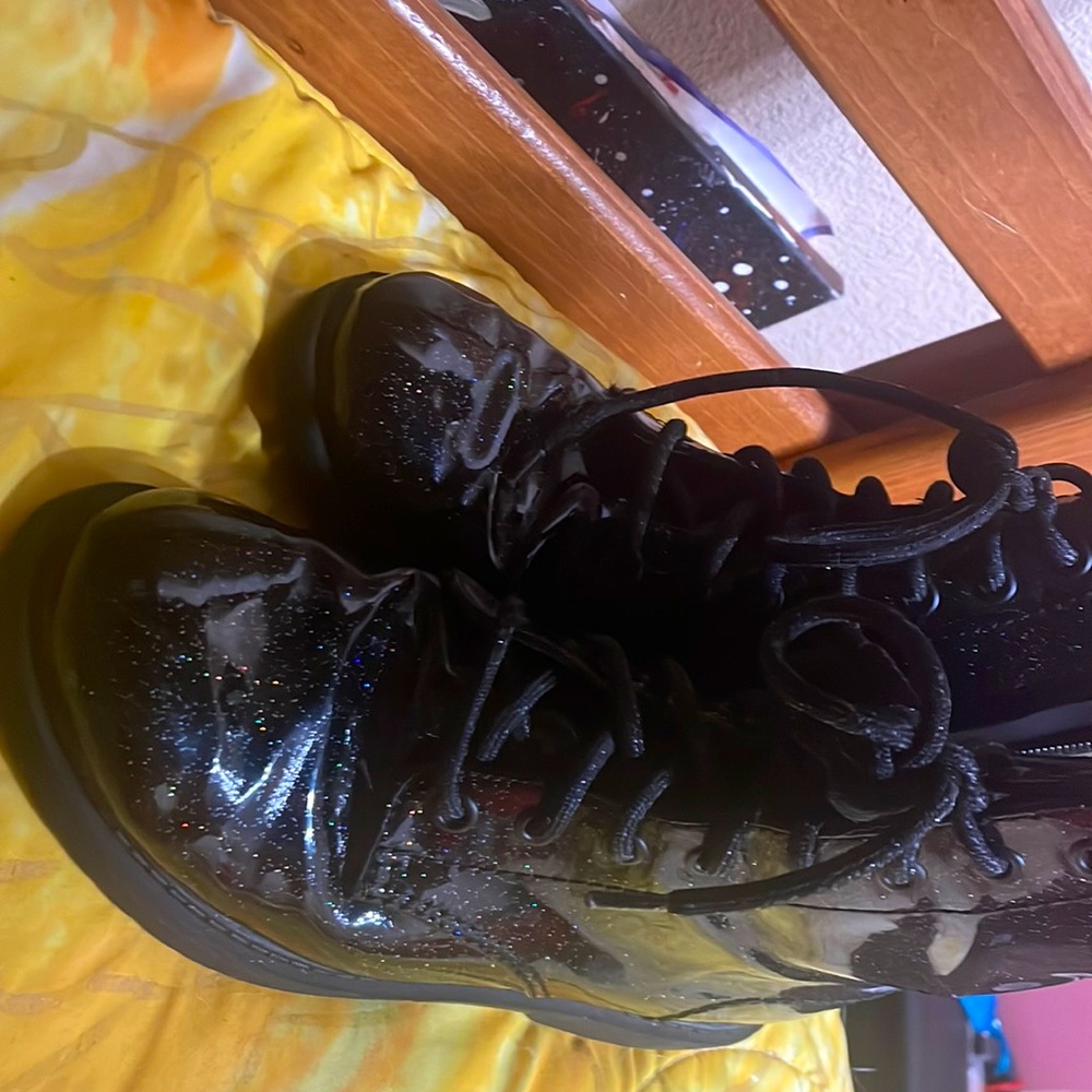 Black, sparkly boots.